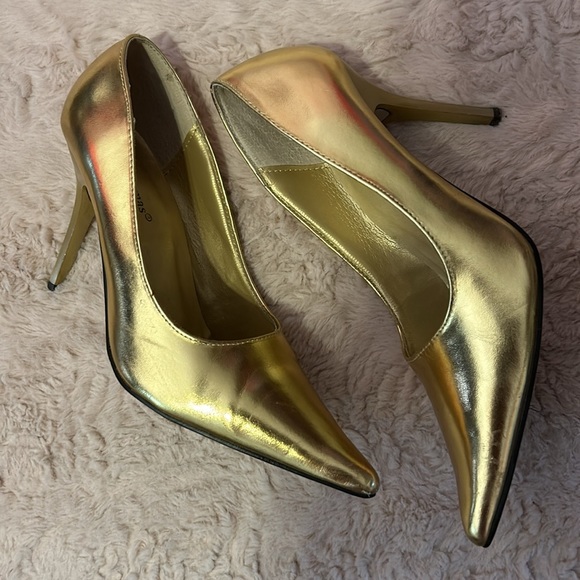 7.5M gold heels • Pierre dumas - Picture 7 of 14